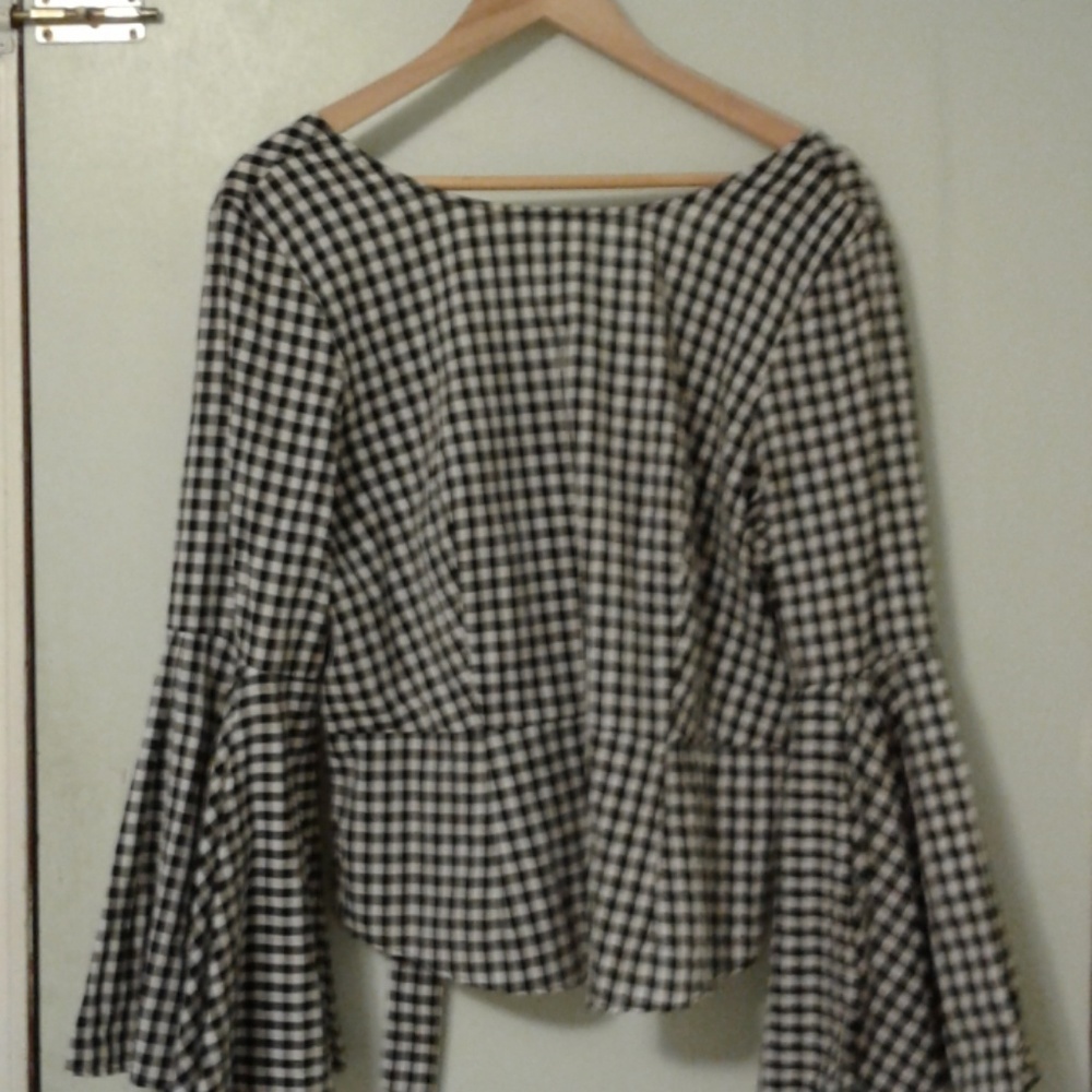 Black white check blouse